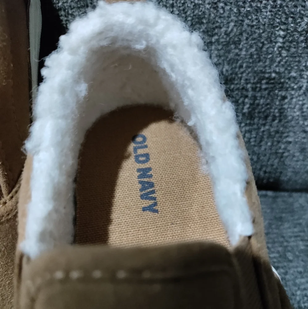 Boy's Old Navy tan suede lined slip ons size 8